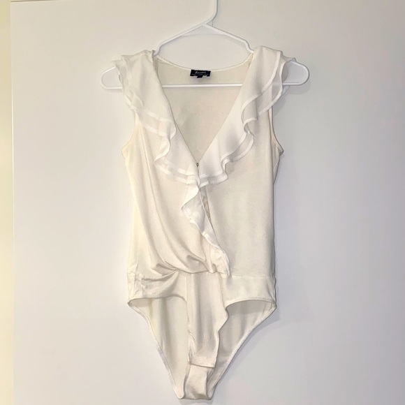 Bardot White Ruffled Deep V Bodysuit - Picture 1 of 3